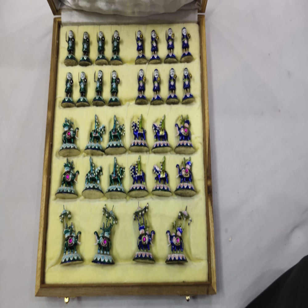 Chess Board Set Gulabi Meenakari Art