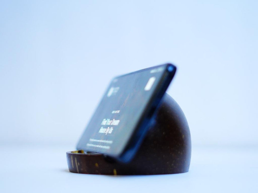 coconut shell Mobile Stand