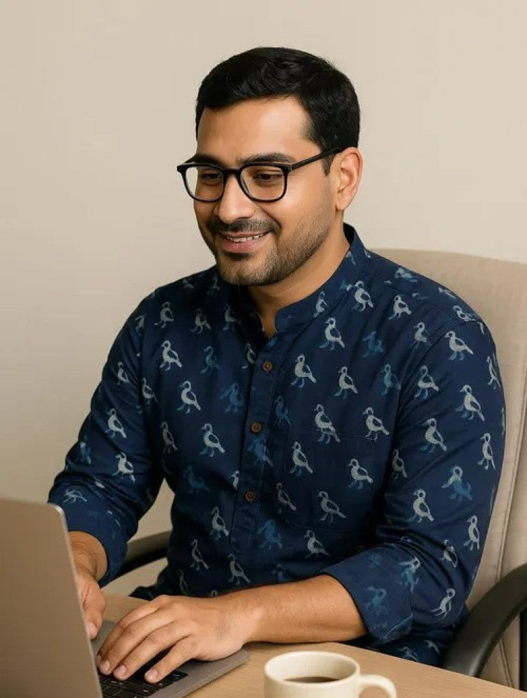 Dabu Block Printed Cotton Men's Short Kurta - Indigo Blue