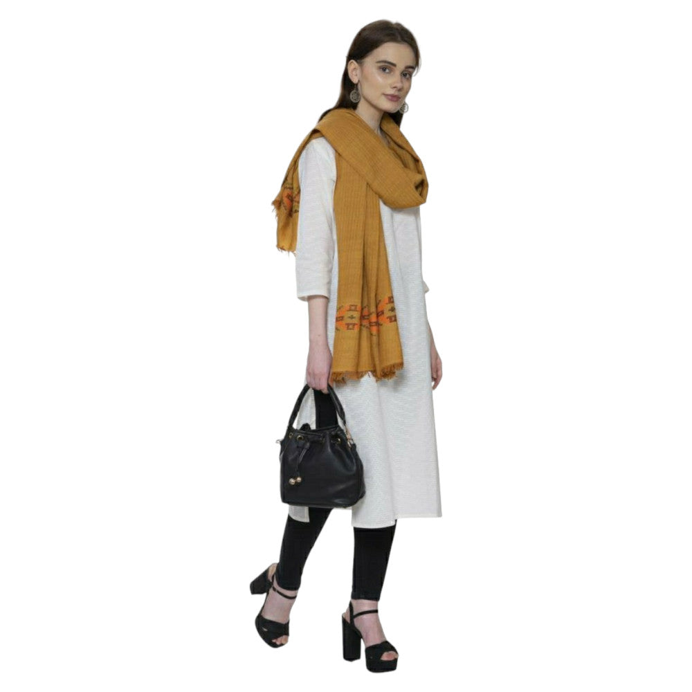 Himalayan Merino wool stole in Bana design