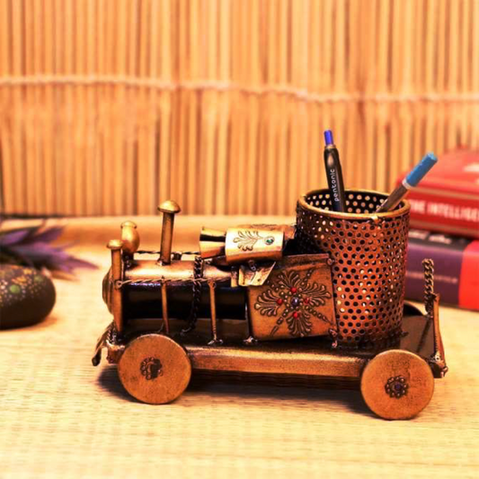 Iron Engine Pen Holder