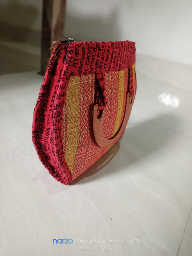 Ladies Hand Bag With Wooden Carrier-Style 12