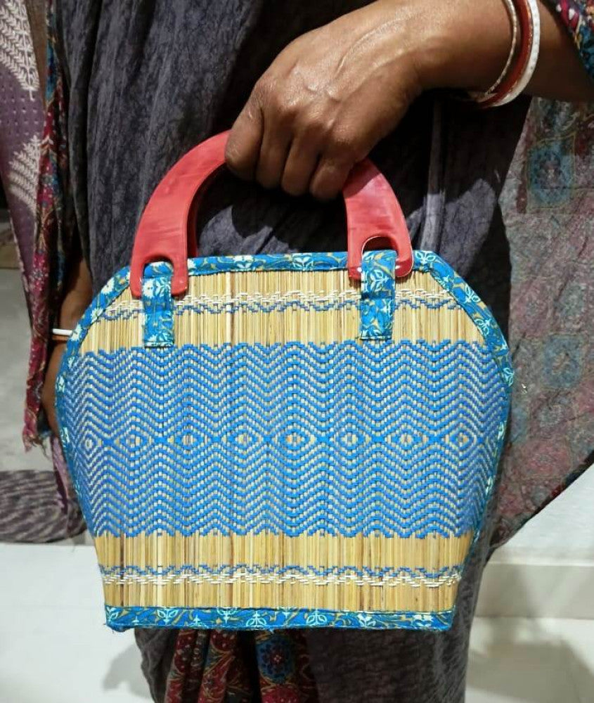 Ladies Hand Bag With Wooden Carrier-Style 9