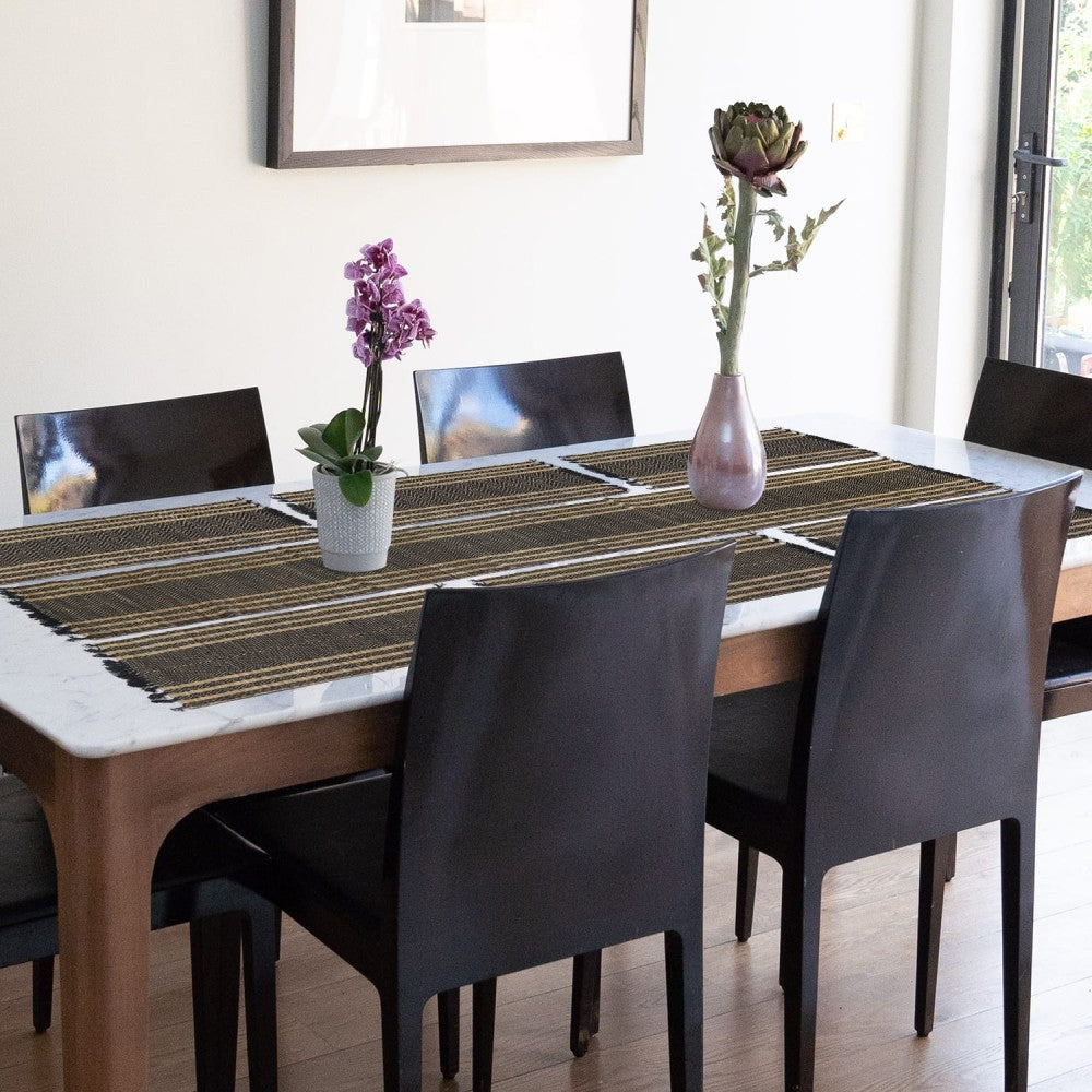 Madur Kanthi Black Runner With 6 Table Mate