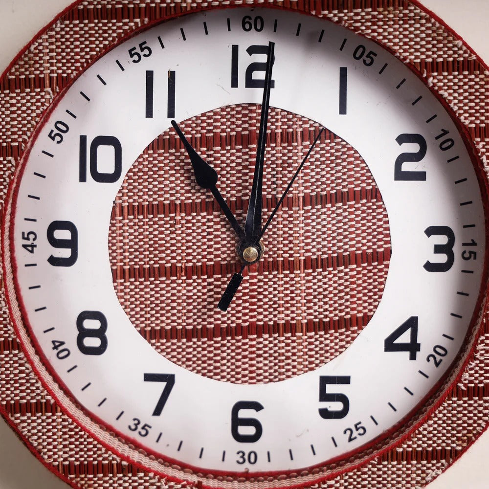 Madur Kathi Wall Clock in Maroon Colour