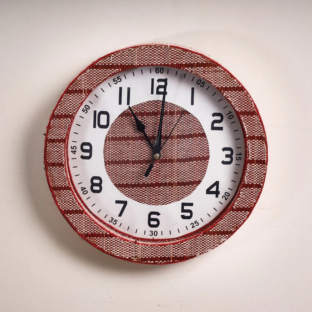 Madur Kathi Wall Clock in Maroon Colour
