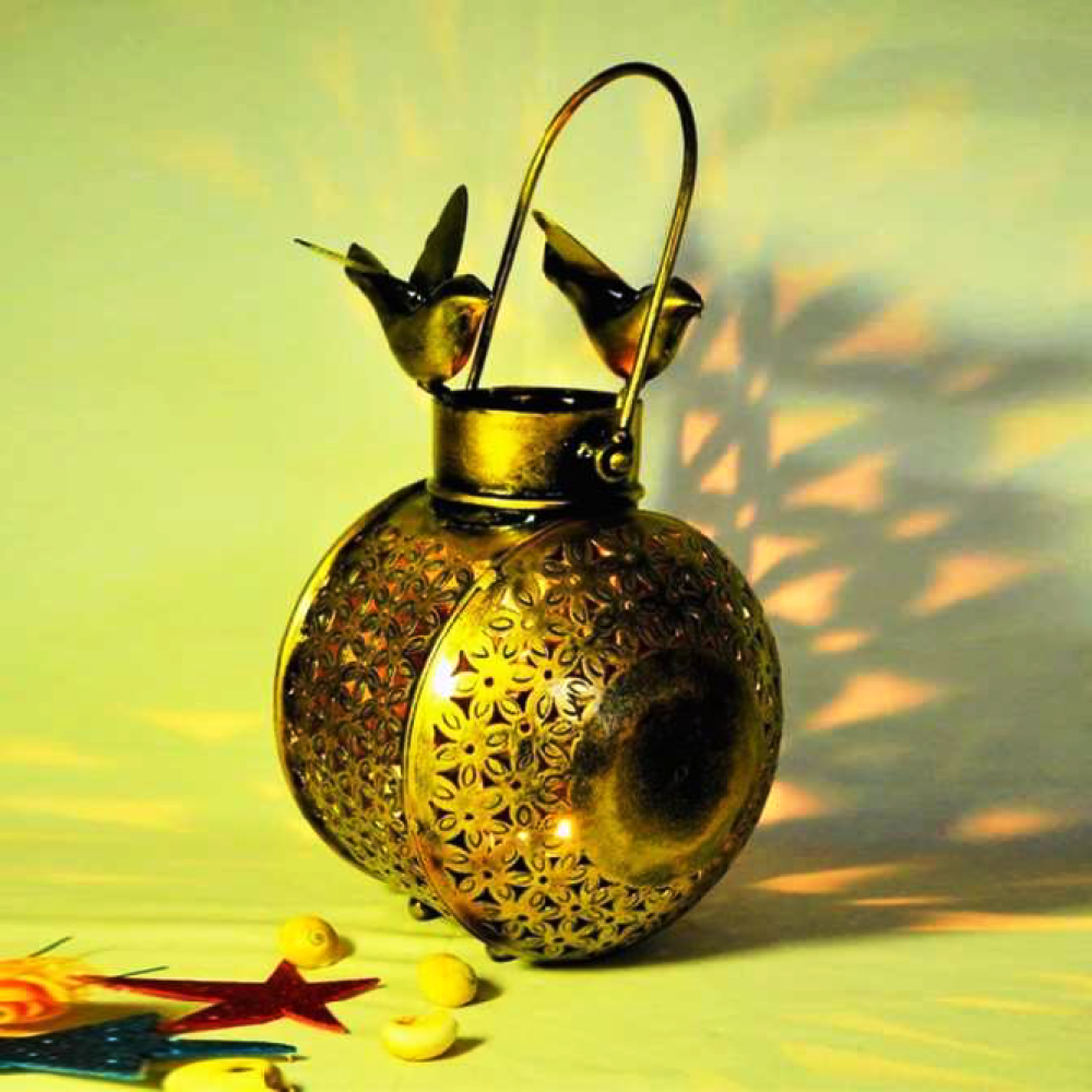 Metal Candle Holder With Birds Sitting