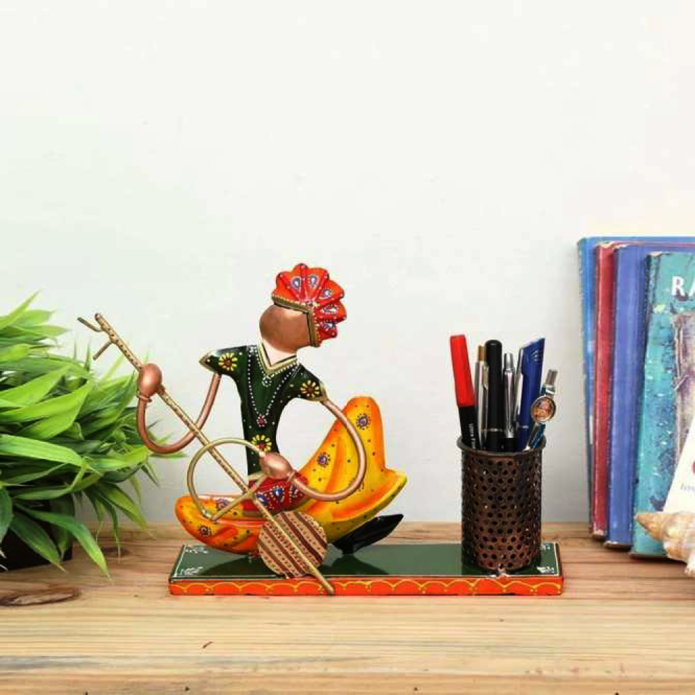 Multicolour Wrought Iron Pen Stand