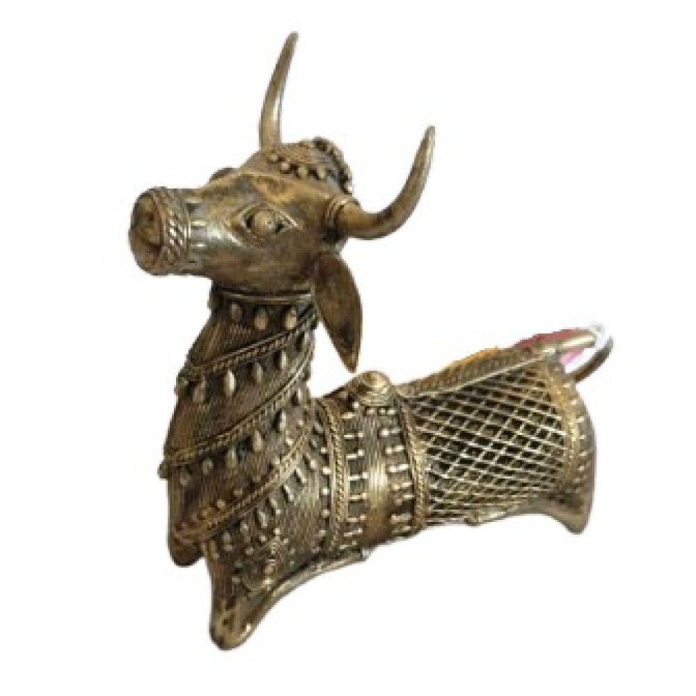 Standing Nandi facing left