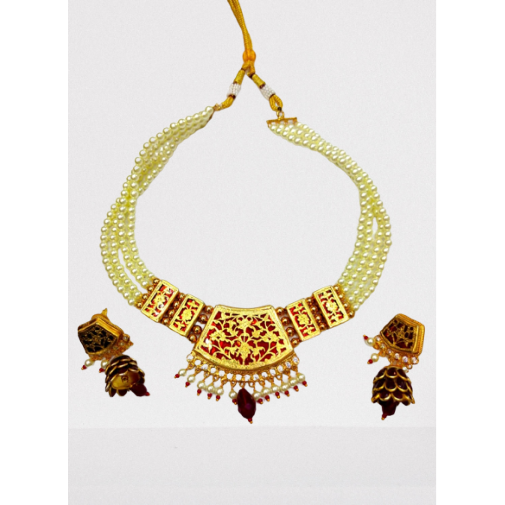 Thewa Art Gold Work Neckless Set White Beads