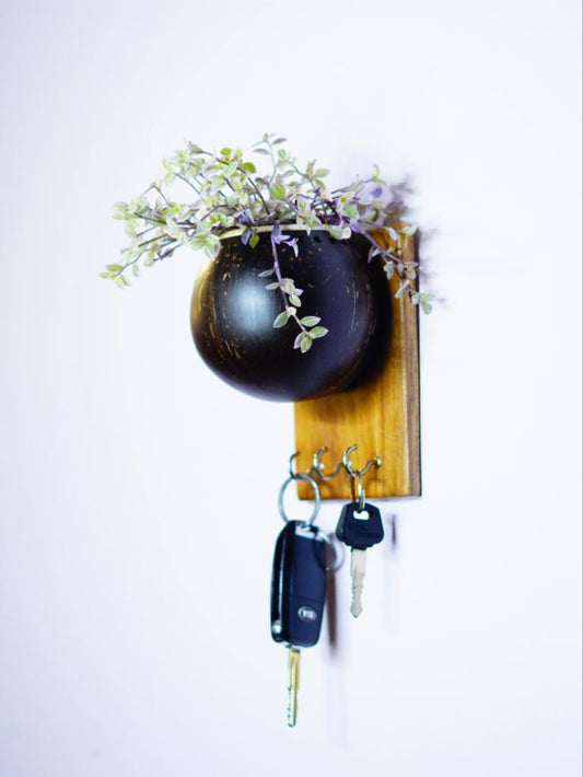 Wallmount Pot With KeyHolder
