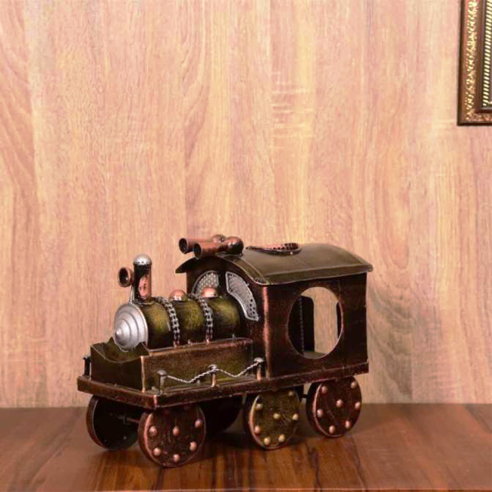 Xpression Iron Train Engine Pen Stand